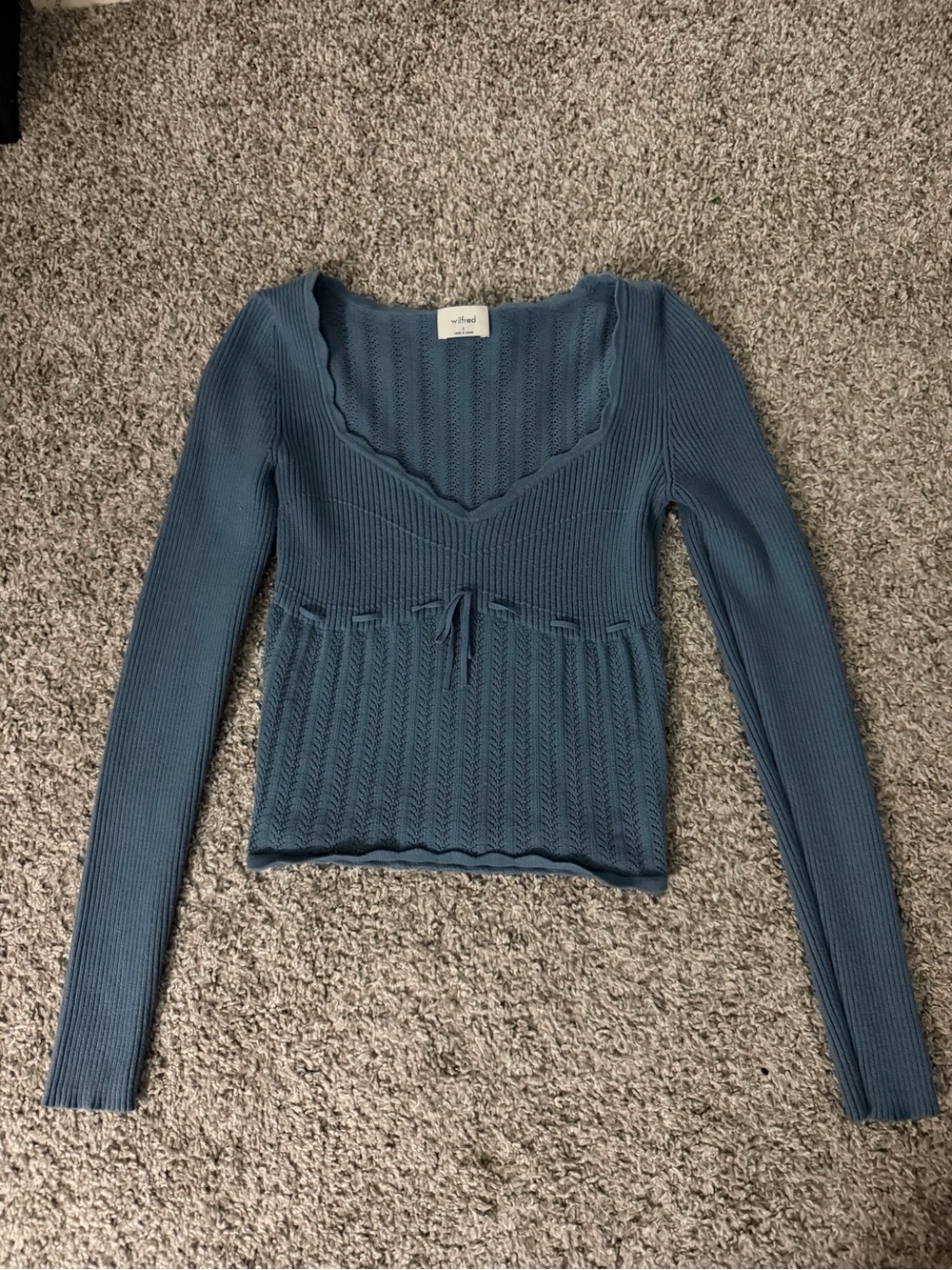 Aritzia Slate Blue Ribbed Scallop V-Neck Long Sleeve Top